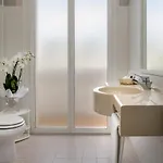 Cristina Hotel