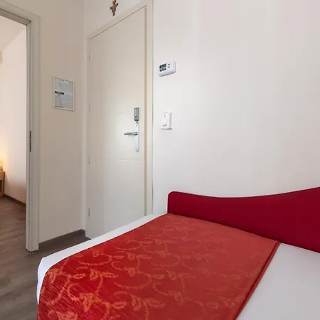 Hotel Cristina Cattolica