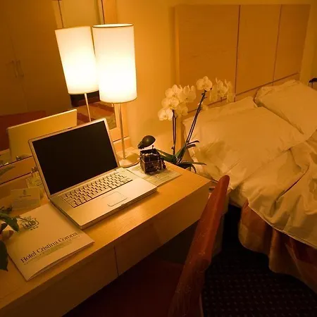 Cristina Hotel